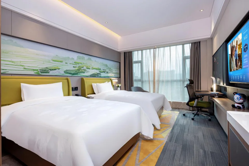 Twin room at Hampton by Hilton Zhangjiajie Tianmen Mountain