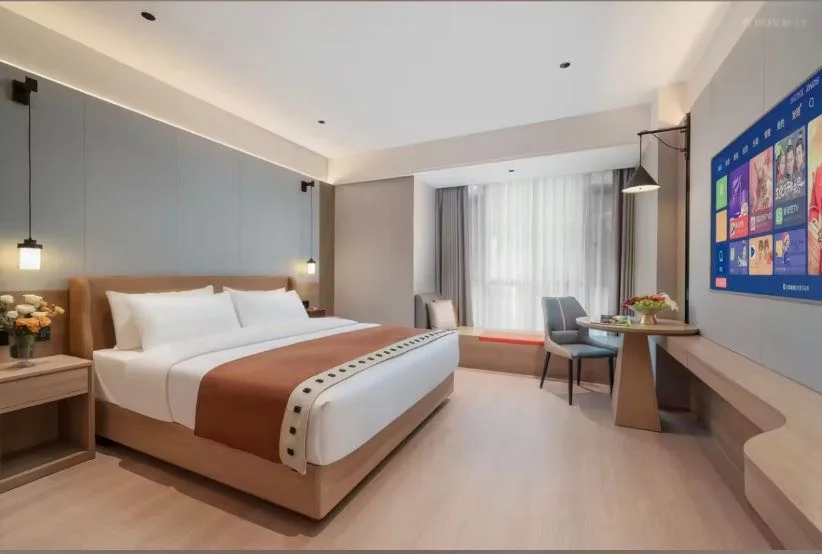 Double room at Fenghuang Ouyin Hot Spring Resort Hotel