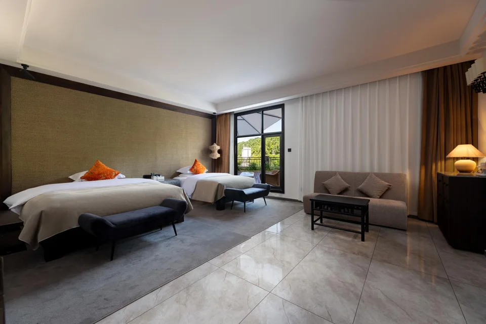 Twin room at Wingate by Wyndham Fenghuang