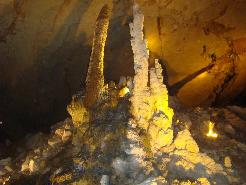 Stalactites in Huanglong Cave